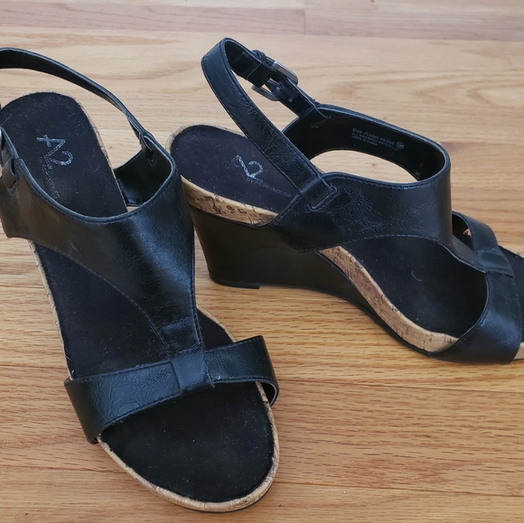 Wedge sandal - Picture 5 of 6